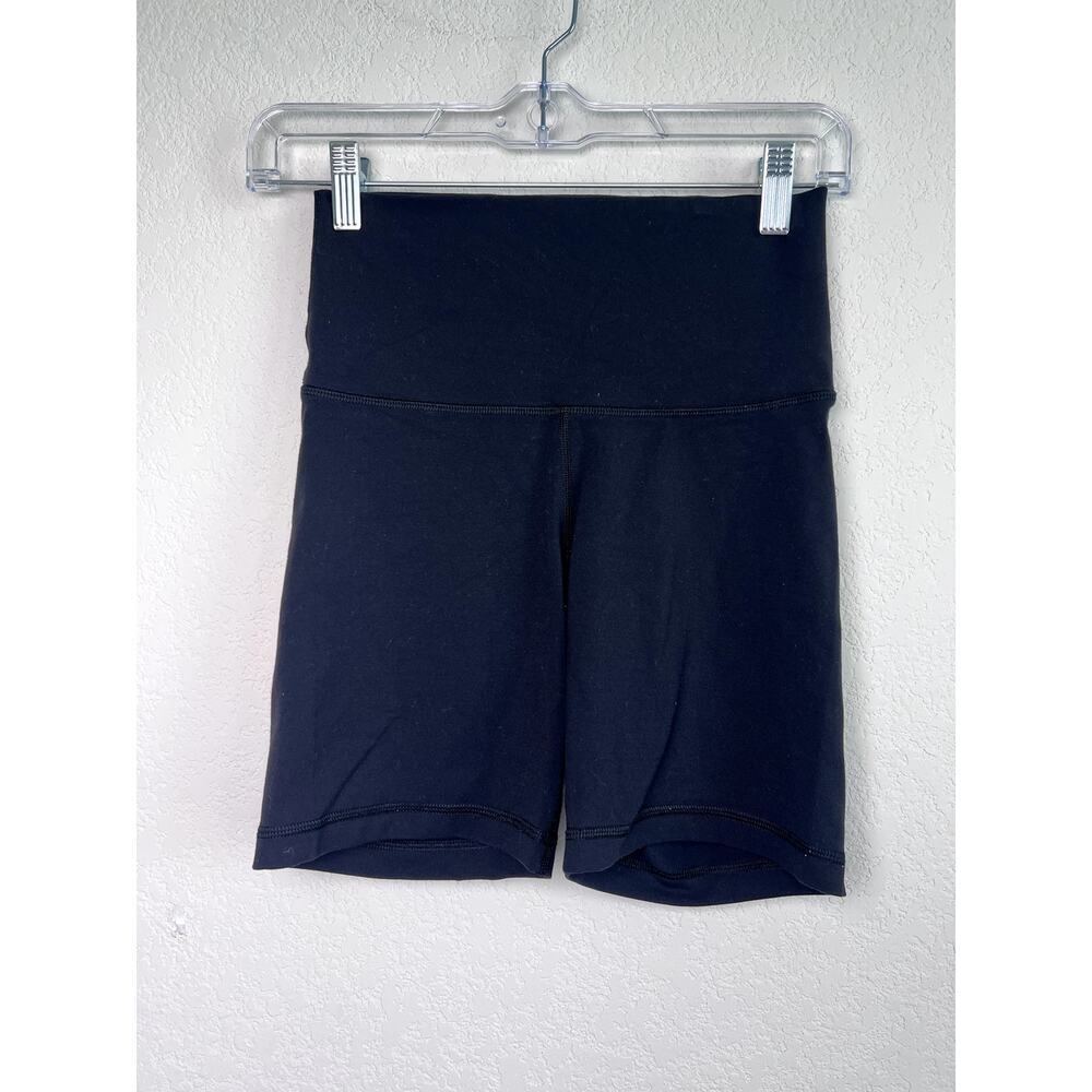 Aritzia TNAction Cheeky High Rise Biker Shorts Small Black